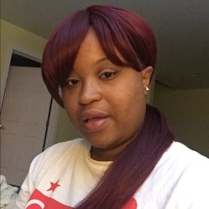 Meet your Posher, Delecia